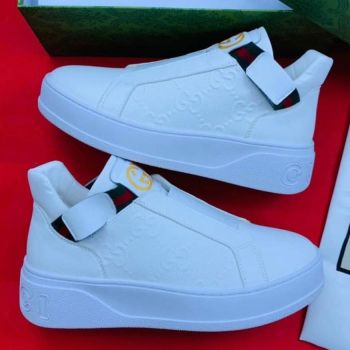 Casual Sneakers White